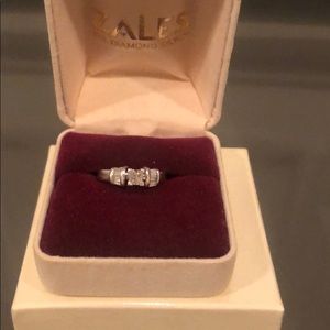 Zales 5/8 total weight diamond ring size 4.25